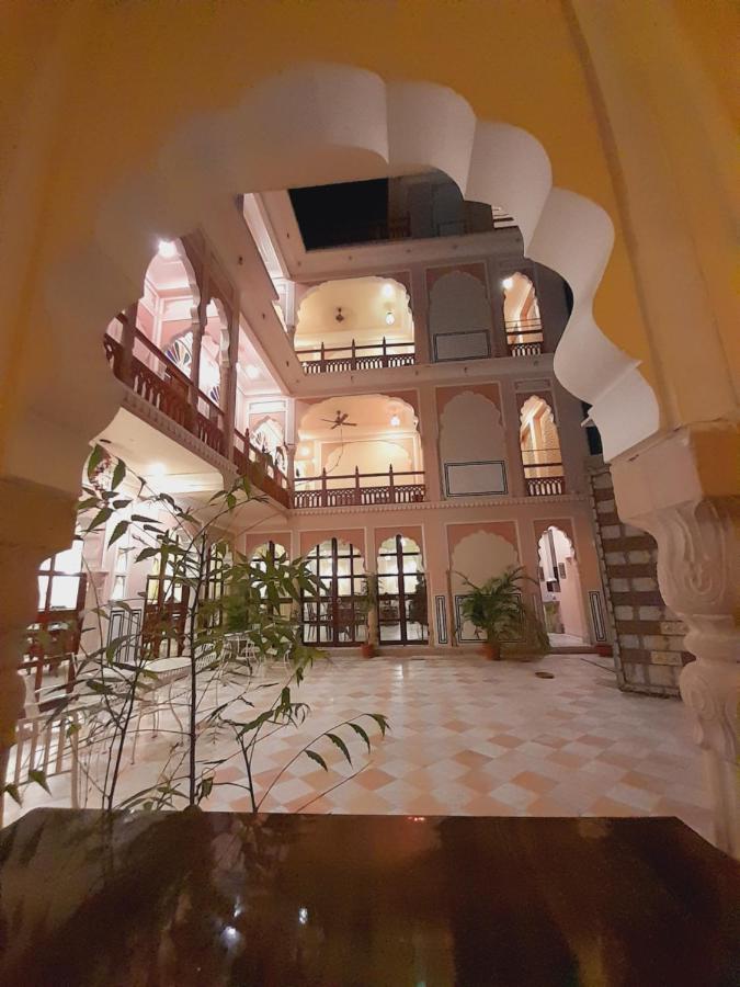 Готель Raj Rajeshwari Haveli Джайпур Екстер'єр фото