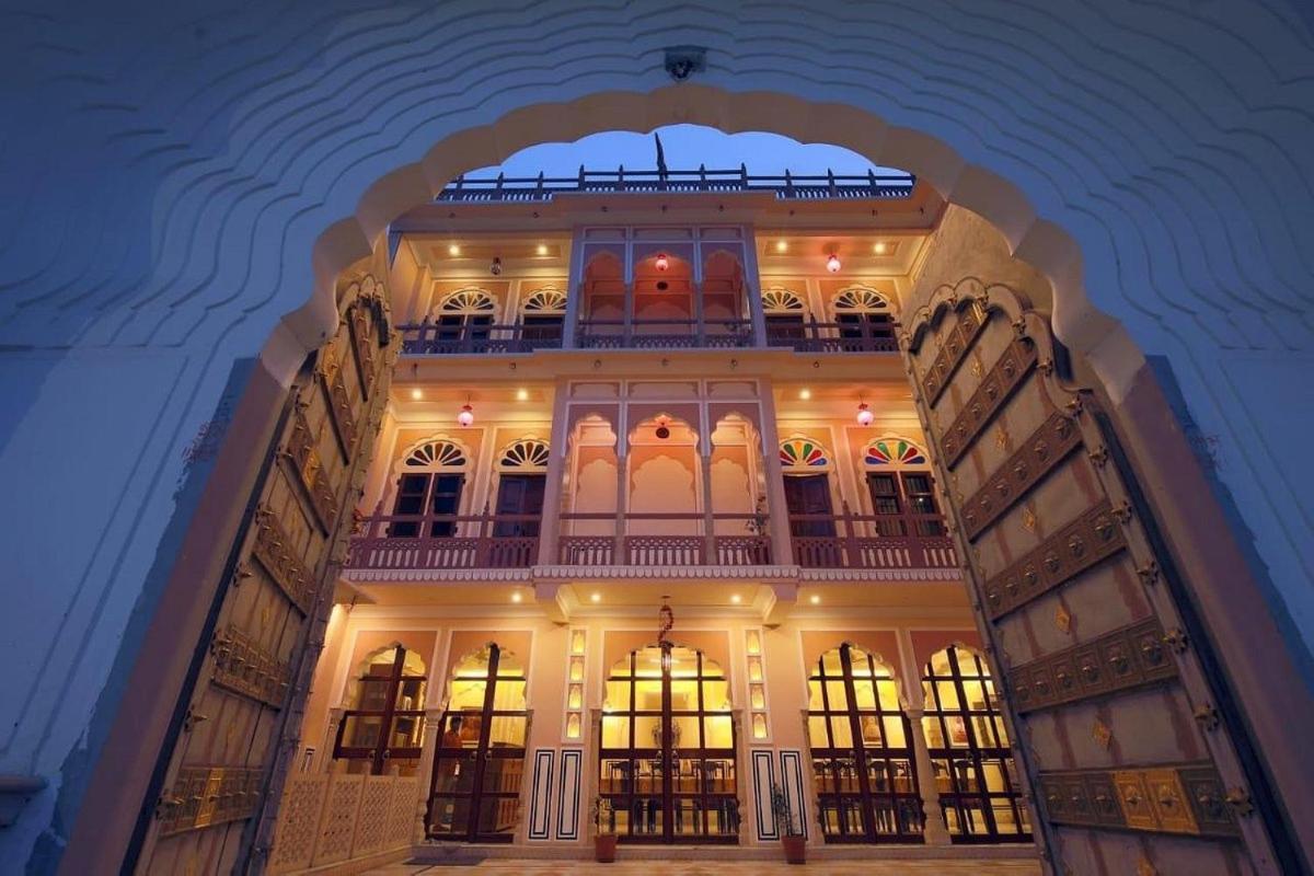 Готель Raj Rajeshwari Haveli Джайпур Екстер'єр фото