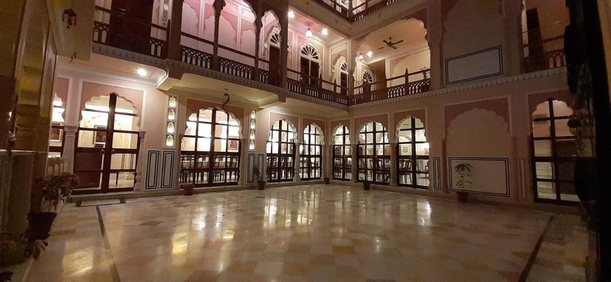 Готель Raj Rajeshwari Haveli Джайпур Екстер'єр фото